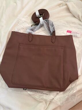 Matching Women's Brown purse with Front Pocket